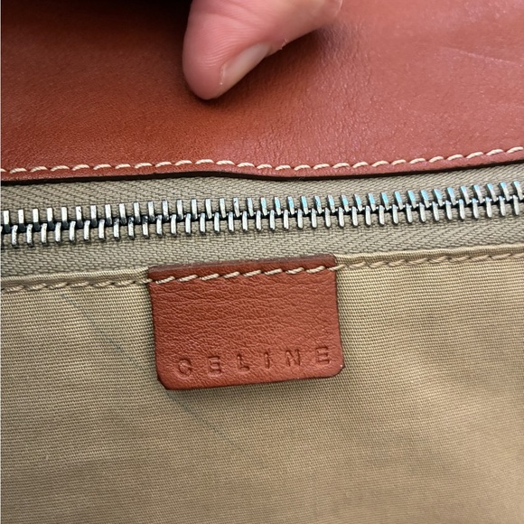 Made in Italy Vintage Celine Boogie Bag - Picture 4 of 11